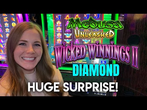 SURPRISE MASSIVE HIT! Wicked Winnings 2 Diamond Slot Machine!! First Time Trying Medusa Unleashed!!